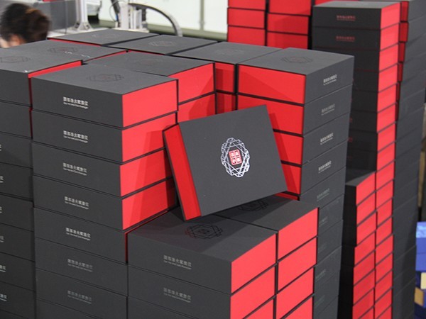 化妝品包裝盒廠家一般不會(huì)告訴你這些